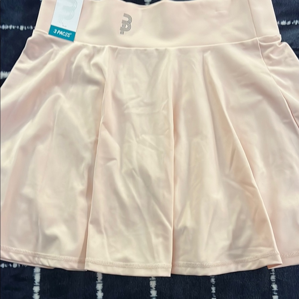 NWT Skort 3 Paces Medium - Picture 6 of 9
